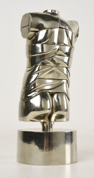 Miguel BERROCAL (1933-2006) Mini-David. 

Sculpture en métal nickelé signée.

Exemplaire...