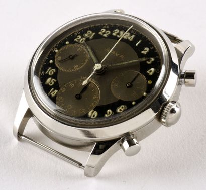 ARVA "Chronographe" vers 1950. Superbe chronographe en acier de type militaire, large...