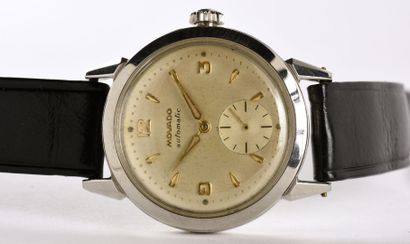 MOVADO "Automatique" ref.18481, vers 1955. Montre bracelet en acier, cadran rond,...