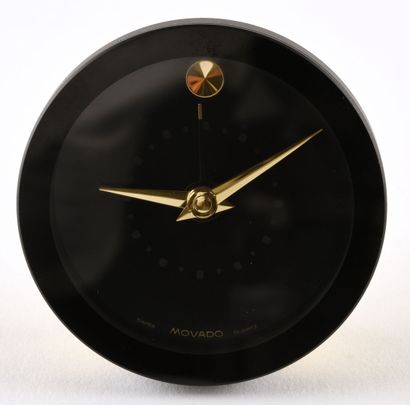 MOVADO "Muséum Watch" ref.91.B7.0800.4 vers 1985. Rare pendulette réveil de table...