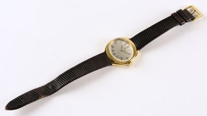 MOVADO pour TÜRLER, ref.2555 vers 1970 Montre de dame en or jaune 18K. Élégant boitier...