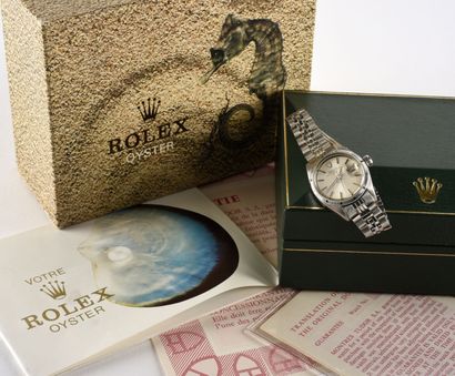 "ROLEX ""lady Date"" réf: 6919 vers 1975 Montre bracelet de dame en acier. Boîtier...