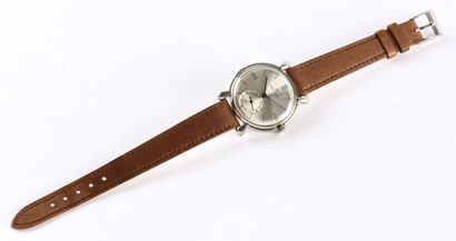 MOVADO vers 1955. Rare et élégante montre bracelet en acier, boitier extra plat en...