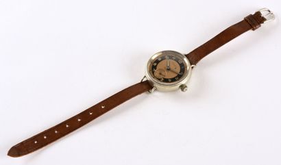 RONA / Roth Frères Genève "Imperméable" vers 1920 Rare montre militaire imperméable...