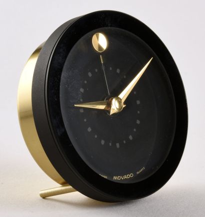 MOVADO "Muséum Watch" ref.91.B7.0800.4 vers 1985. Rare pendulette réveil de table...