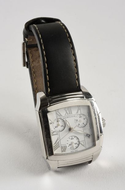 MAUBOUSSIN "Délicieuse" vers 2000.

Montre bracelet en acier, large boitier tonneau...