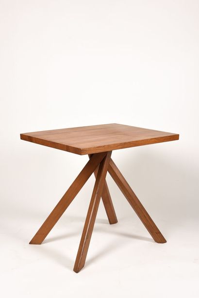 Pierre CHAPO (1927-1986) T27A

High table in solid elm. 

The rectangular top rests...