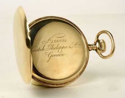 PATEK PHILIPPE & Cie n° 126091 / 239686, vers 1905 Pocket soap in 18k yellow gold....