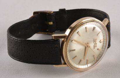 BULOVA " Accutron" M 4 ref. 28115, vers 1972 Elegant plated metal wristwatch, round...