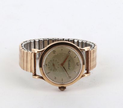 CORTEBERT vers 1955 Yellow gold wristwatch 750°, beautiful round case with "cow horn"...