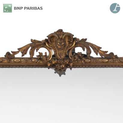 null Important gilded wood mirror, decorated with ribbon knot and foliage; (accidents...
