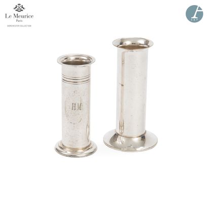 null From the Hotel Le Meurice

Set of two silver plated candlesticks, one of them...