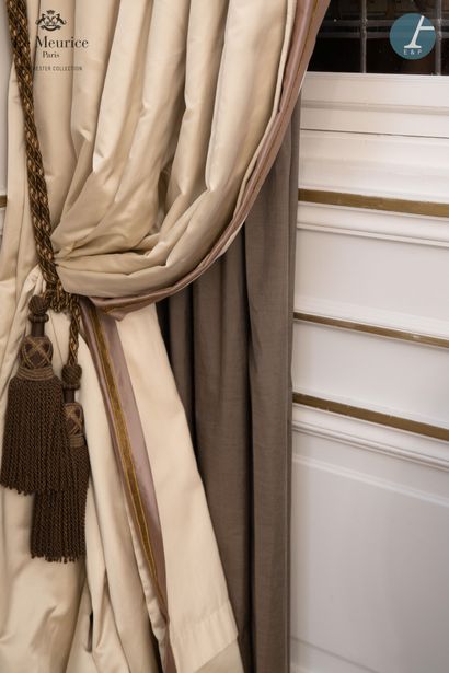null From the Hotel Le Meurice - Room 424

BELGORIENT House
Two pairs of beige silk...