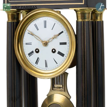 null Portico clock in blackened wood and nets; (accidents and misses).
Second half...