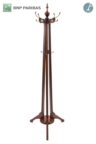 null MAPLE Company,
Large coat rack,
Tripod structure in natural wood, molded and...