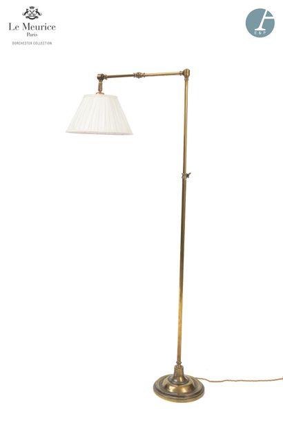 null From the Hotel Le Meurice - Room 419

Articulated reading lamp, in brass. 
Height...