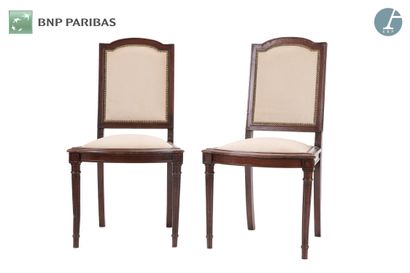 null Pair of chairs in molded and carved natural wood. The back hat of gendarme....