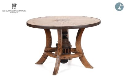 null From Sources de Caudalie (Grange à Bateaux)
Round table, consisting of a wheel...