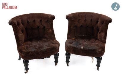 null From the 2nd smoking room of the Bus Palladium



Pair of armchairs, brown upholstered...