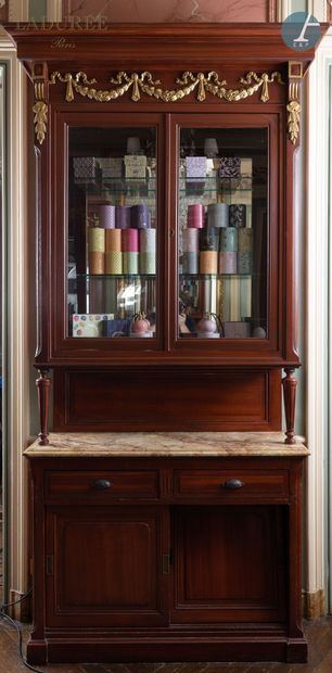 null From the House of Ladurée - Chocolaterie

Pair of display cabinets in mahogany...