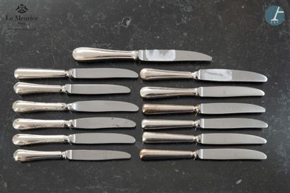 null From the Hotel Le Meurice

Set of 12 silver plated knives, including a knife...