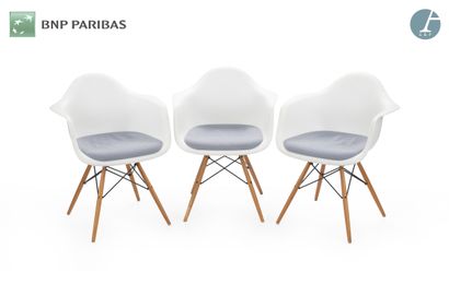 null CHARLES RAY EAMES (1907-1978 1912-1988) DESIGNER VITRA PUBLISHER
Daw 
Suite...