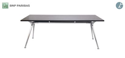 null Black melamine desk.
Stripes,

H : 71cm - W : 100cm - D : 63cm