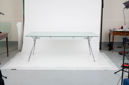 null ARKITEKT
Important rectangular table.
The legs of type Compass in cast aluminium...