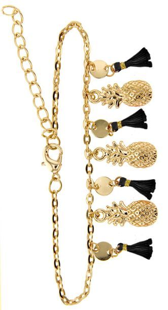 null FASHION JEWELLERY

Important lot of 33 997 pieces of costume jewellery, more...