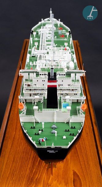 Maquette de méthanier Model of the LNG carrier Edouard LD.
The Edouard LD was built...