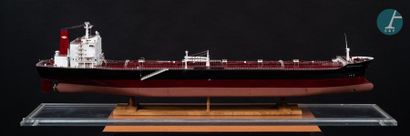 Maquette d’un pétrolier Model of the Castillo de San Marco Cadiz, Crude Oil Tanker...