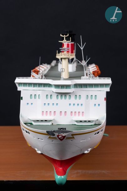 Maquette d’un ferry Model of the super day ferry Stena Dancia of the company Stena...