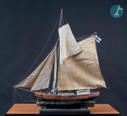 Maquette Maquette en bois du Nagrit, voilier finlandais de transport de bois. 
84...