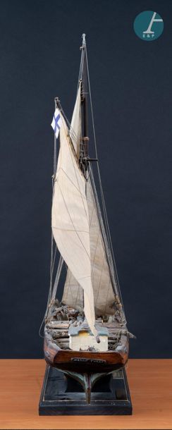 Maquette Wooden model of the Nagrit, a Finnish wooden sailing ship. 
84 cm x 84 ...