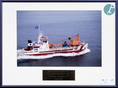 null Lot of photographs. 
 Lot of about ten framed photographs of ships at sea :...