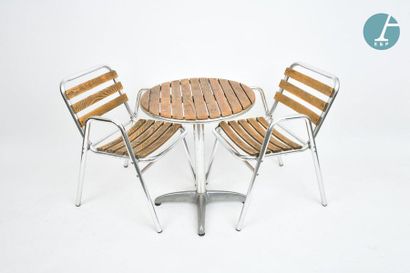 En provenance du siège de la Région Île-de-France Outdoor furniture, made of aluminium...
