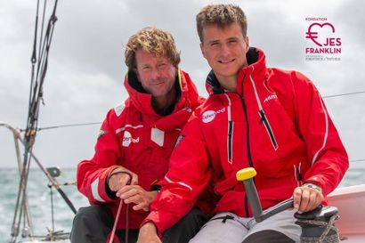 Une journée de navigation en Bretagne avec les skippeurs Emmanuel Le Roch et Basile...