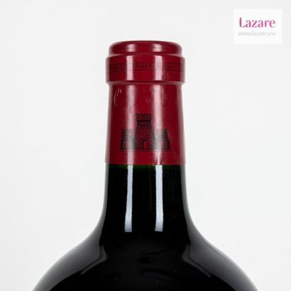 null LES FORTS DE LATOUR, Pauillac.
2nd Wine of Château Latour.
Original wooden case...