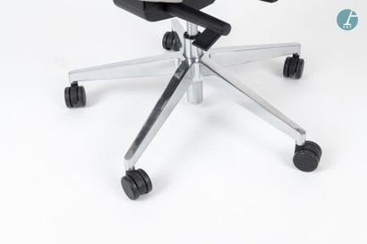 En provenance du siège d'un groupe industriel international Fauteuil de bureau ergonomique...