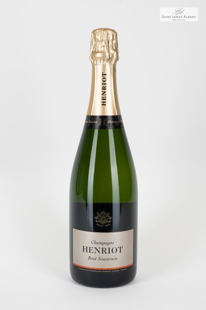 En provenance de l'Hôtel Saint James Albany HENRIOT, champagne brut souverain, 177...