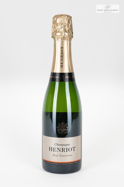 En provenance de l'Hôtel Saint James Albany HENRIOT, champagne brut souverain, 147...