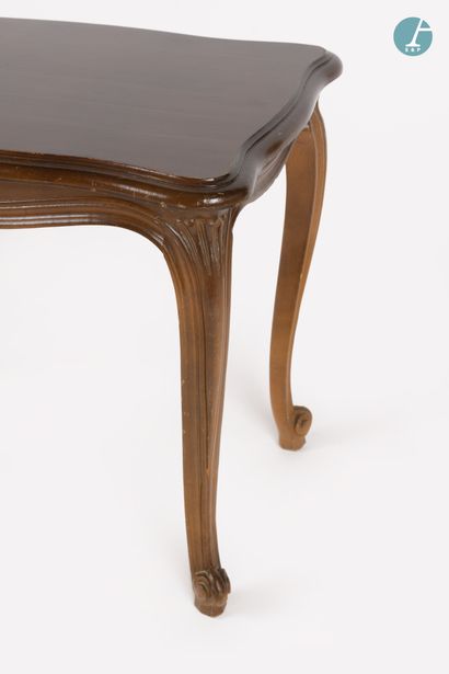 null 
From a prestigious Parisian Palace 


Pair of small Louis XV style side tables...