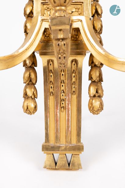 null 
From a prestigious Parisian Palace 


Pair of moulded, carved and gilded wood...