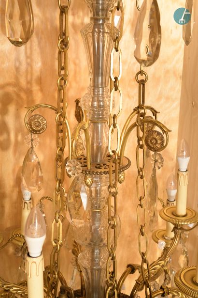 null 
From a prestigious Parisian Palace 
﻿﻿
Chiseled and gilded bronze chandelier...