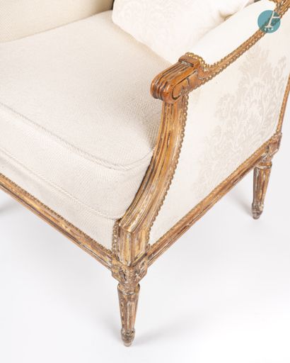 null 
From a prestigious Parisian Palace 


Pair of moulded, carved and gilded wooden...