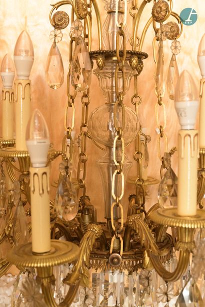 null 
From a prestigious Parisian Palace 
﻿﻿
Chiseled and gilded bronze chandelier...