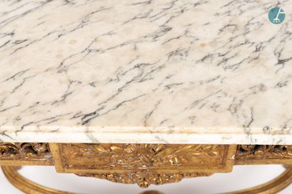 null 
From a prestigious Parisian Palace 


Moulded, carved and gilded wood middle...
