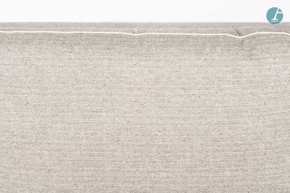 null 
From a prestigious Parisian Palace 
﻿
Comfortable sofa in mottled grey fabric....
