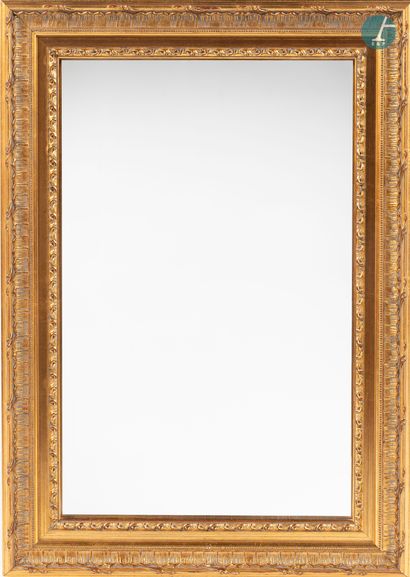 null 
From a prestigious Parisian Palace 


Two mirrors in carved and gilded moulded...