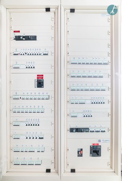En provenance de l'ancien Hôtel W Paris-Opéra Electrical cabinet COMECA System. New...